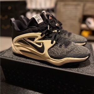 Nike KD 15 EP “50 Years of Hip Hop”